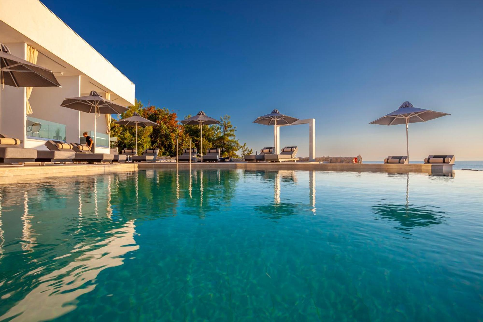 Akrotiri Olympus Luxury Suites - Adults Only Plaka Litochorou Exteriör bild